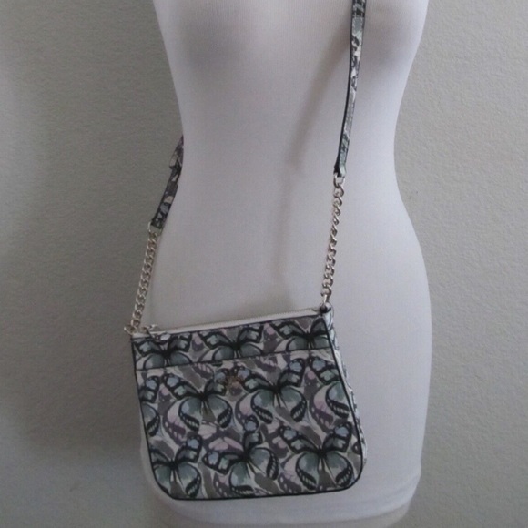 Guess Butterfly Crossbody Purse 🦋 Like new - Picture 3 of 6